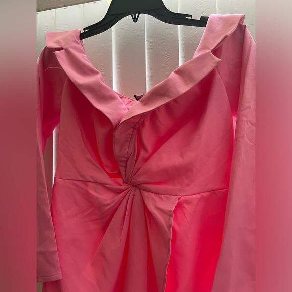 Women's Pretty Little Things Powder Pink Deep V Neck Collar Mini Dress Size 6 - Picture 7 of 9